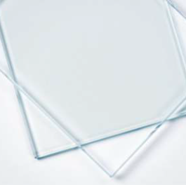 Crystal clear Optiwhite glass